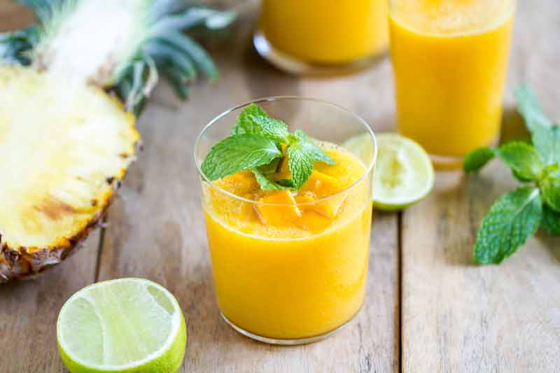 Ananas mango smoothie